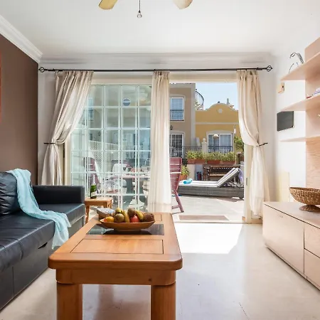 16A Fabulous El Faro, Huge Sun Terrace!Heated Pool Appartement Arona (Tenerife)
